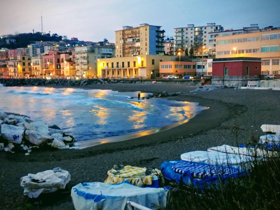 Il Mare non bagna Napoli - The Vulcanians